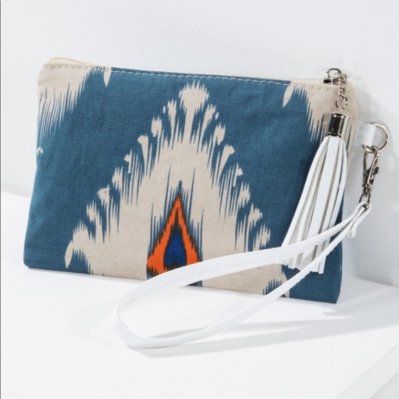Ikat Print Motif Faux Leather Tassel Wristlet Pouch Bag - Picture 2 of 5